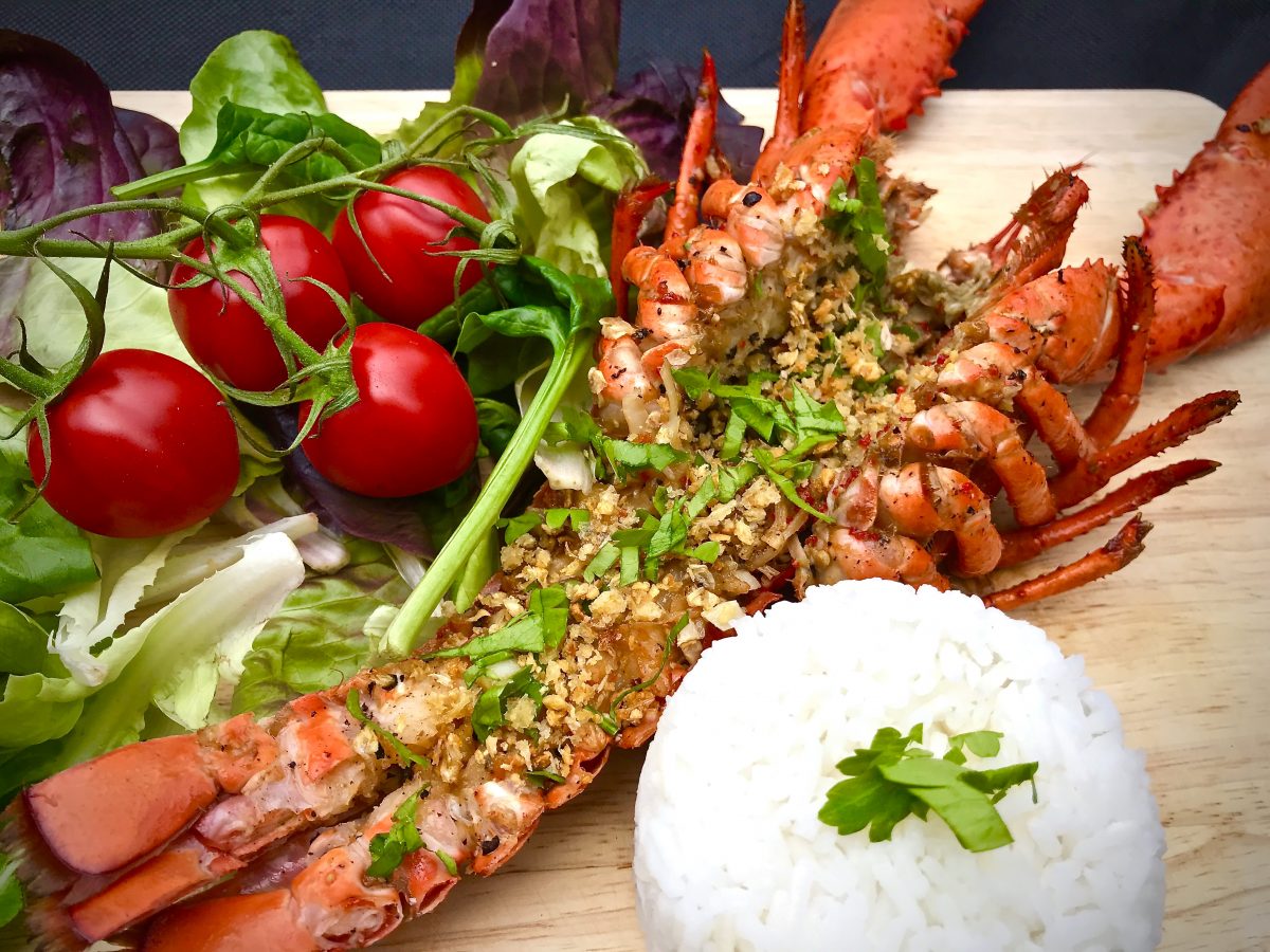 Thai Food Made Easy GARLIC AND BLACK PEPPER LOBSTER